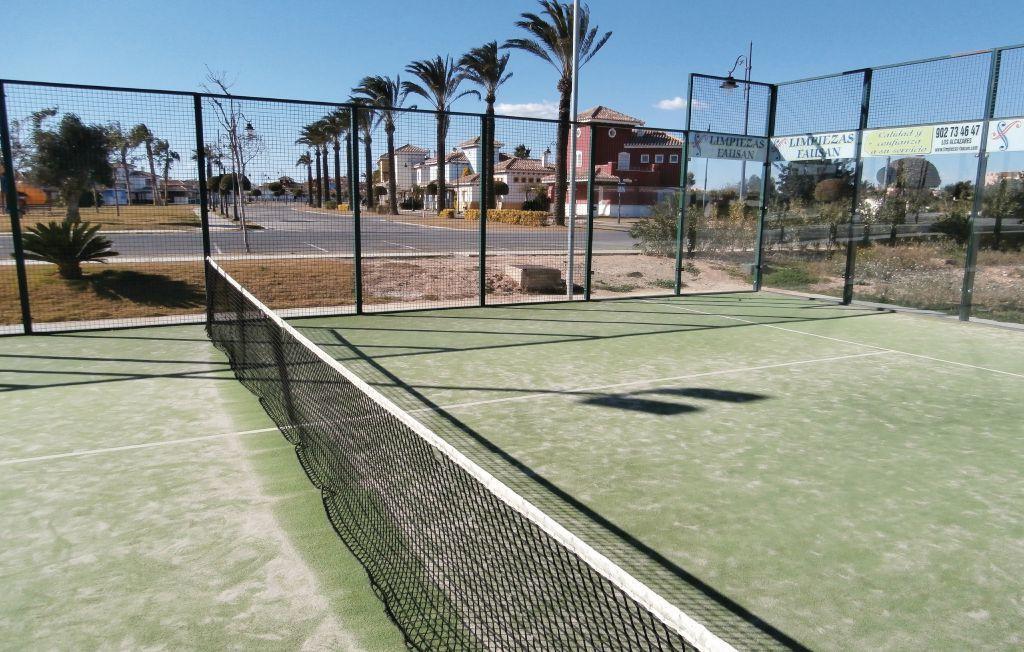Ona Mar Menor Golf & Spa Torre-Pacheco Chambre photo A paddle tennis court